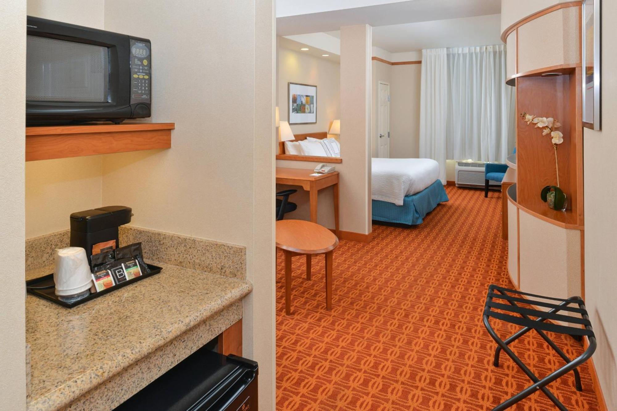 Fairfield Inn And Suites By Marriott Elk Grove Esterno foto