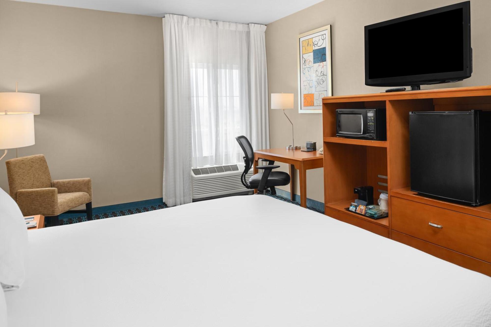 Fairfield Inn And Suites By Marriott Elk Grove Esterno foto