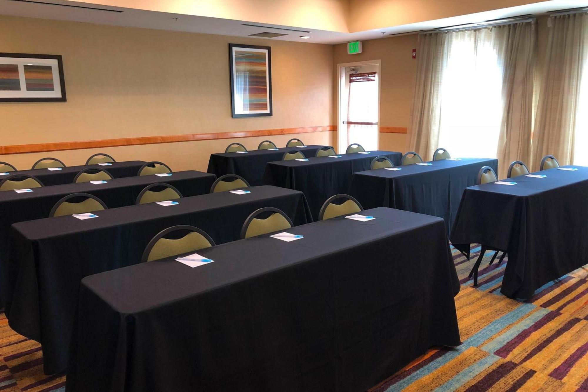 Fairfield Inn And Suites By Marriott Elk Grove Esterno foto