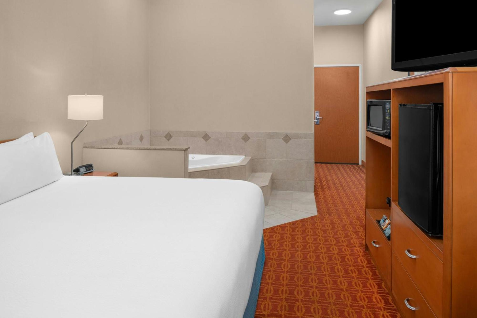 Fairfield Inn And Suites By Marriott Elk Grove Esterno foto