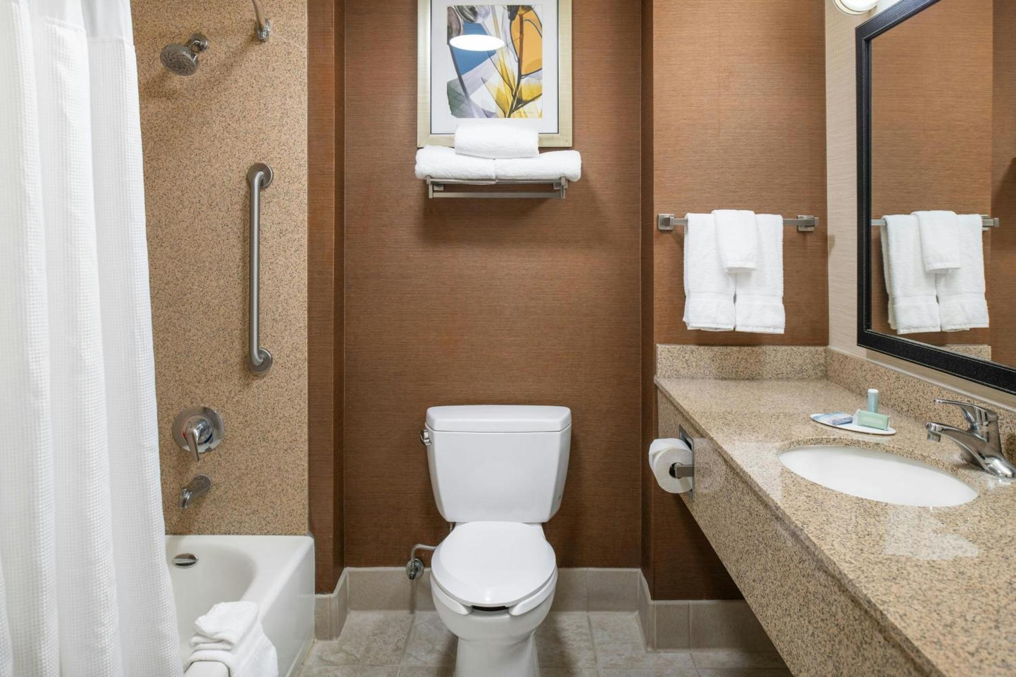 Fairfield Inn And Suites By Marriott Elk Grove Esterno foto