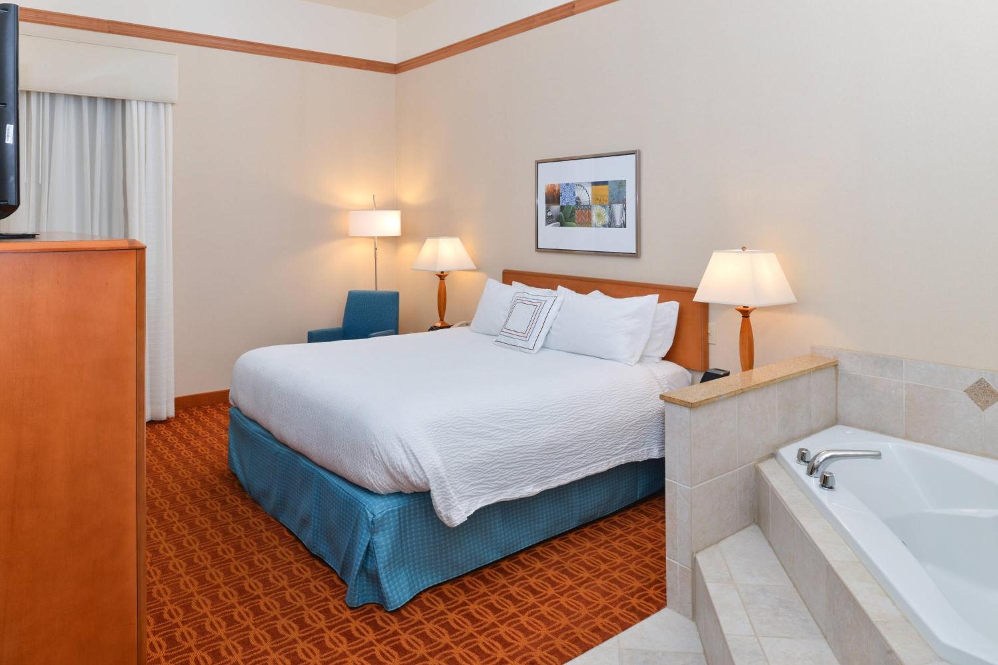 Fairfield Inn And Suites By Marriott Elk Grove Esterno foto